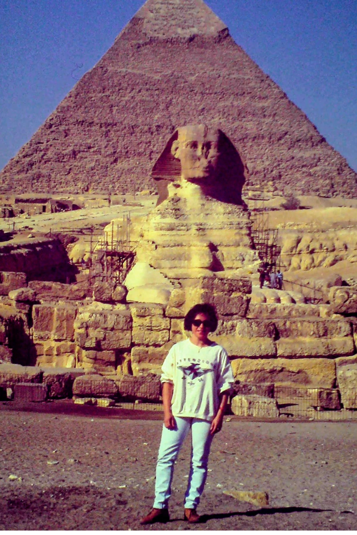 Ingrid Wilde atnding infront of the Sphinx and the Great Pyramid at Giza in 1989