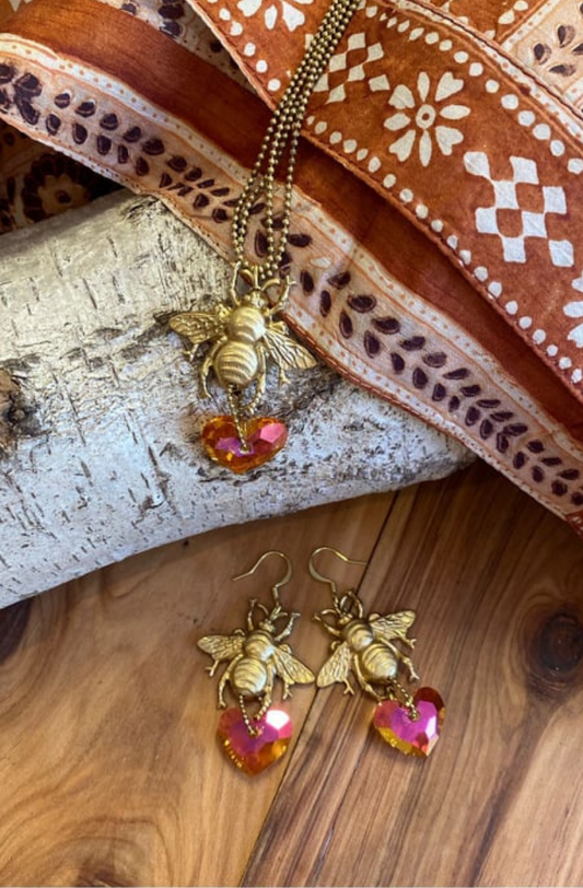 Honey Bee Vintage Brass & Swarovski Crystal Astral Pink Heart Pendant