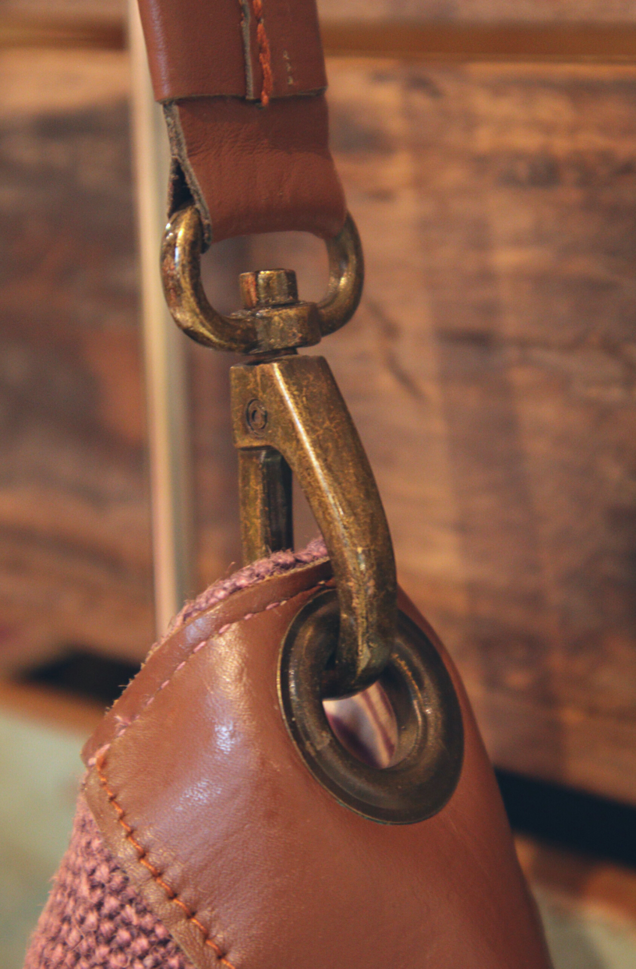 Urban Voyager Shoulder Bag - Sustainable Jute.