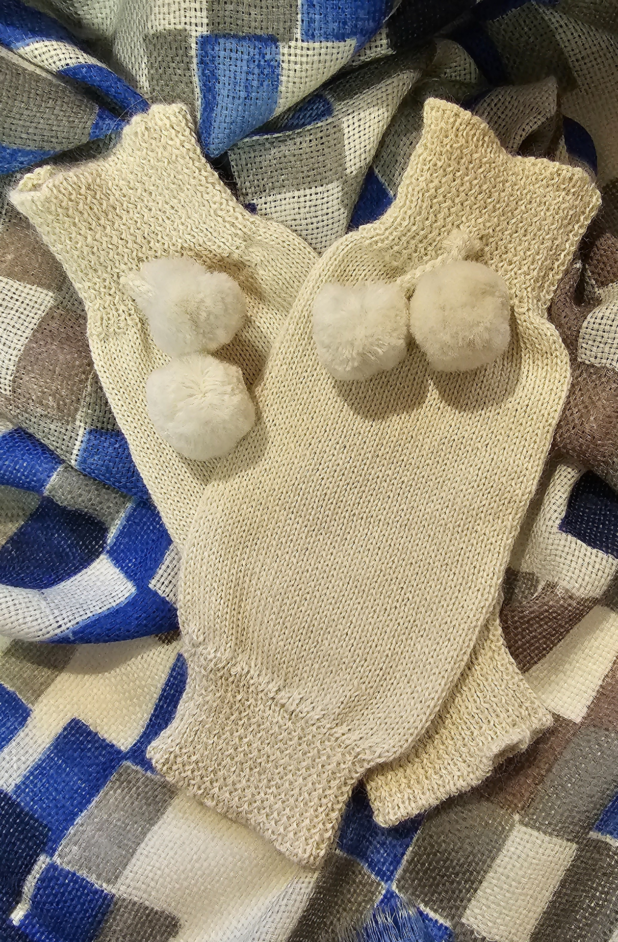 Baby Alpaca Wrist or Arm Warmers, handknitted in Peru.