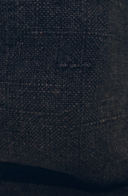 Black bag swatch – classic and timeless, perfect for every journey