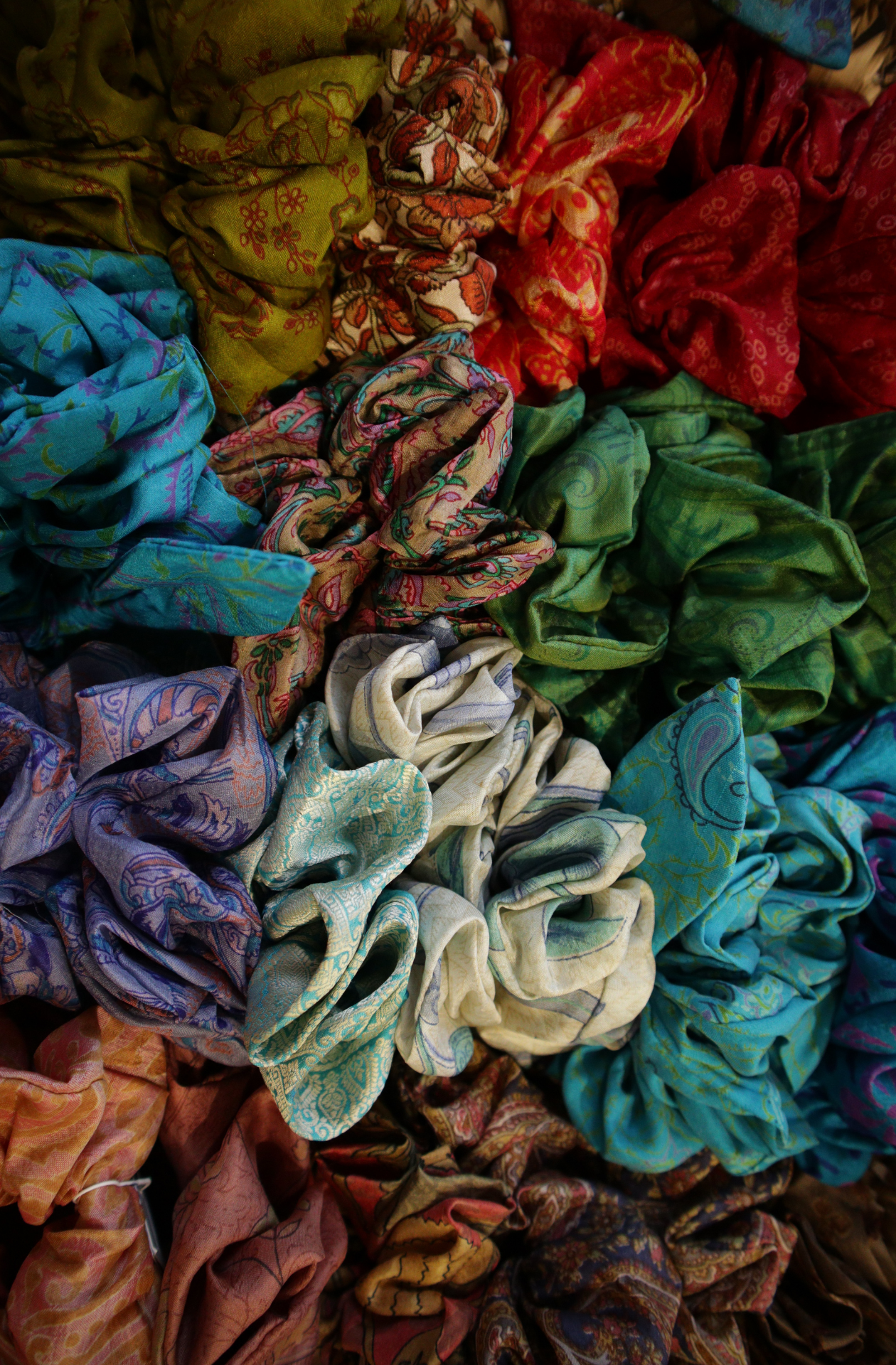 Carnivale vintage sari silk scrunchie. 100% silk.