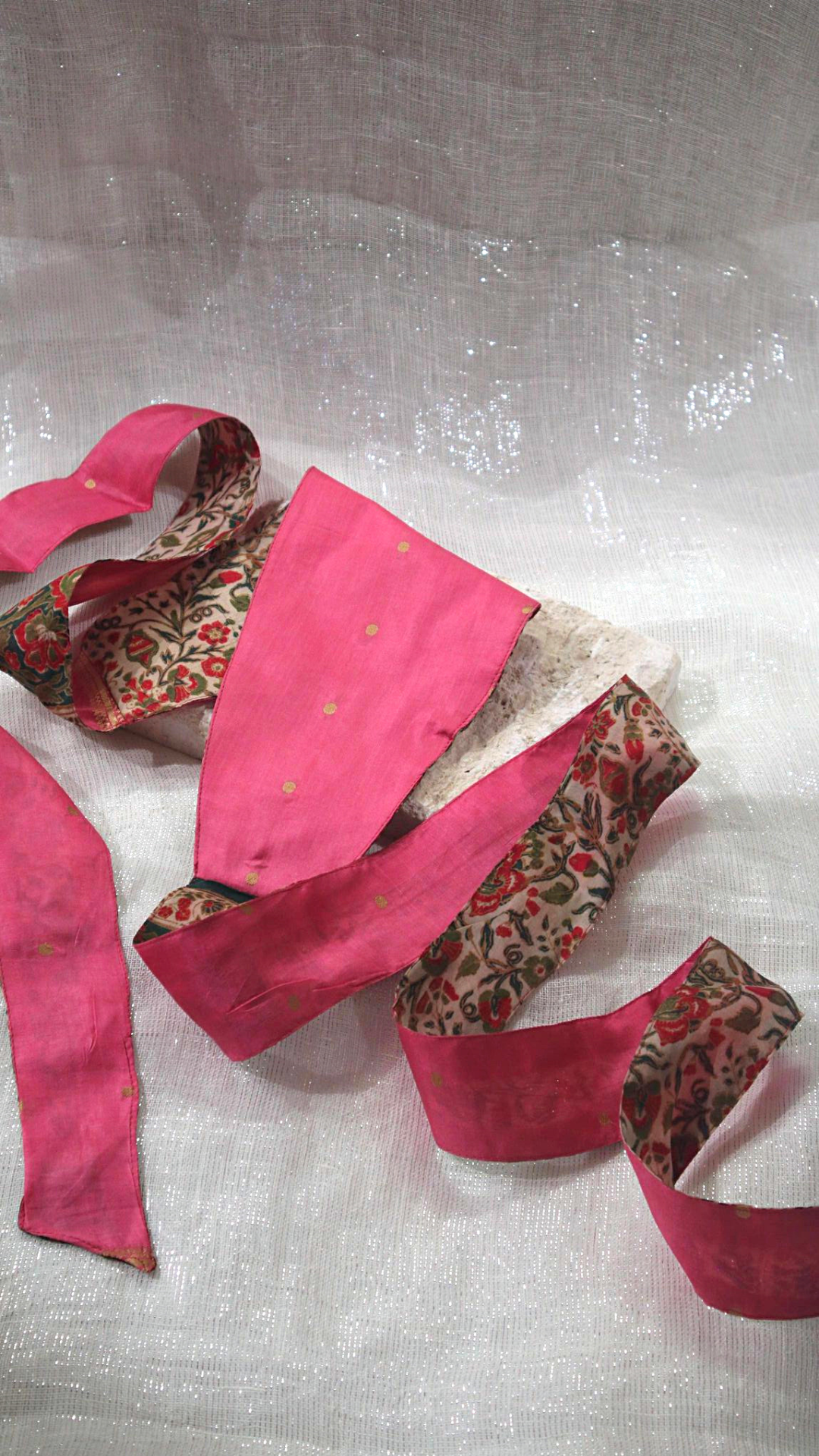 The Dreamer vintage sari (100%) silk Obi, to adorn your waist. One size.