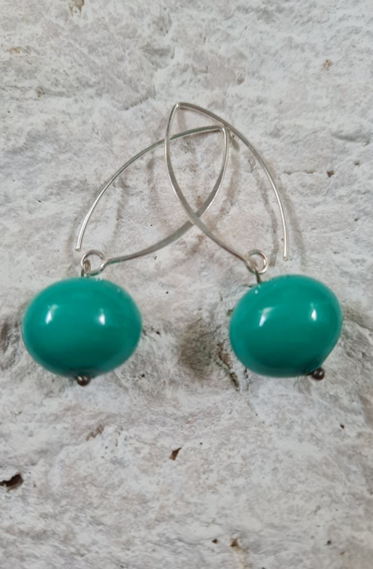 pearl ball drop earrings| faux pearl earrings| green turquoise earrings| sterling silver pearl earrings| shell based earrings| 