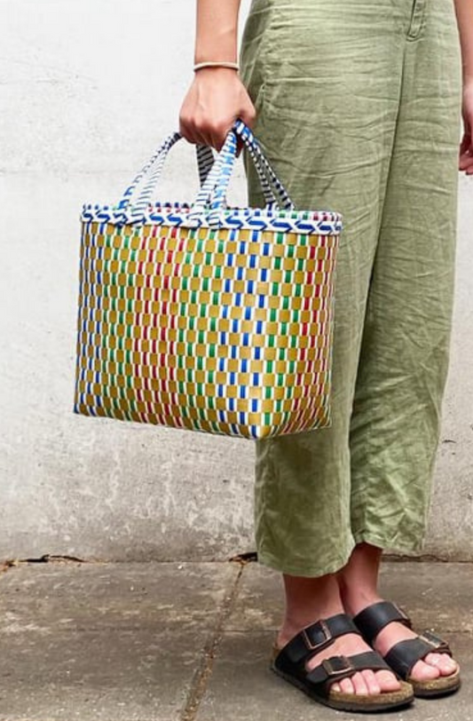 Pali Basket showing a model with medium size market basket